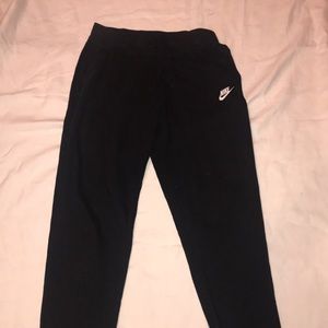 Nike Joggers- looking to sell QUICK!